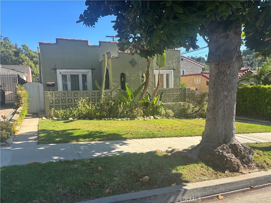 For Sale $934,000 • Co-Listing Agent