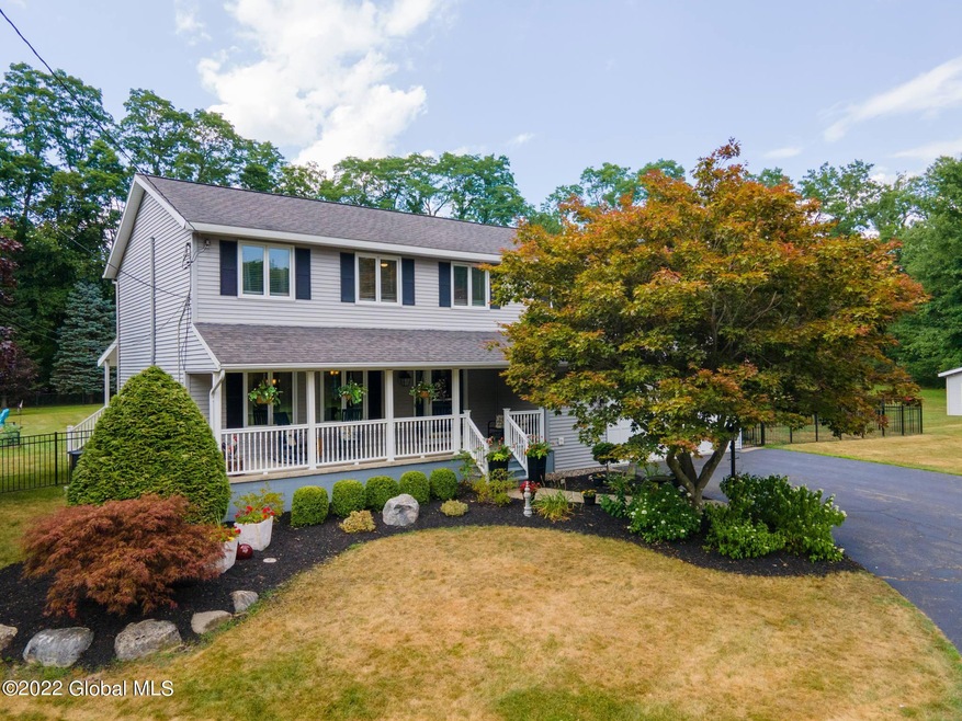 2-web-or-mls-3345GuilderlandAve-2