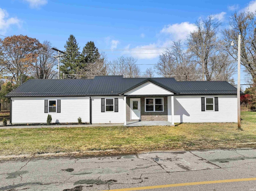 103 E Warren St, Mitchell, IN 47446 - photo 1