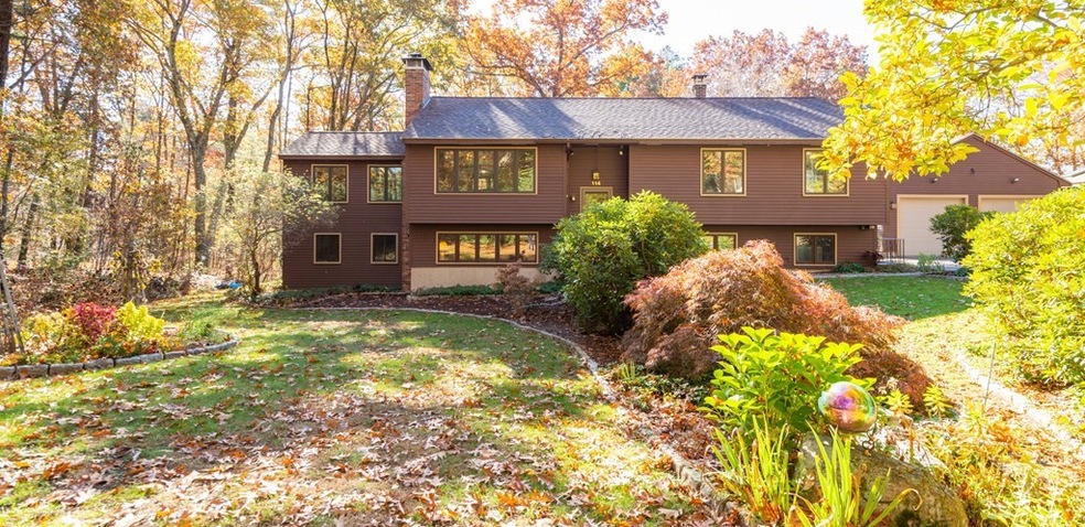 114 Thurlow St, Georgetown, MA 01833 - photo 1