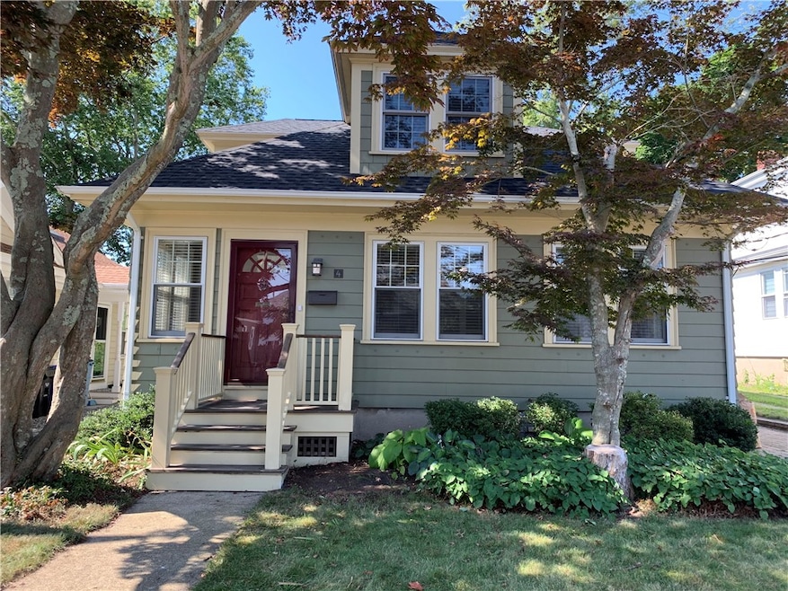 4 Boughton Rd, Newport, RI 02840 - photo 1