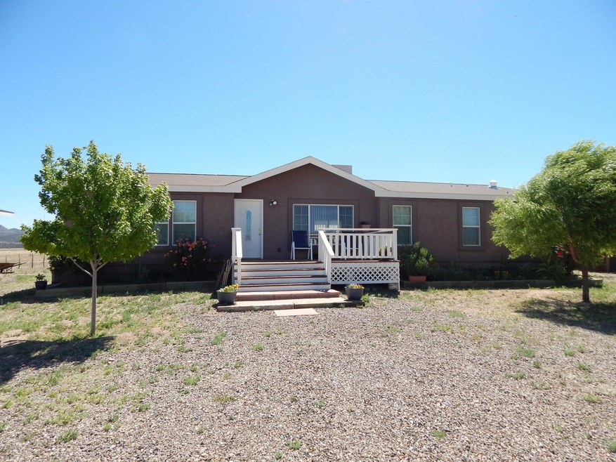 24562 N Big Springs Ranch Rd, Paulden, AZ 86334 - photo 1