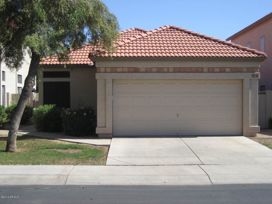 Cute curb appeal