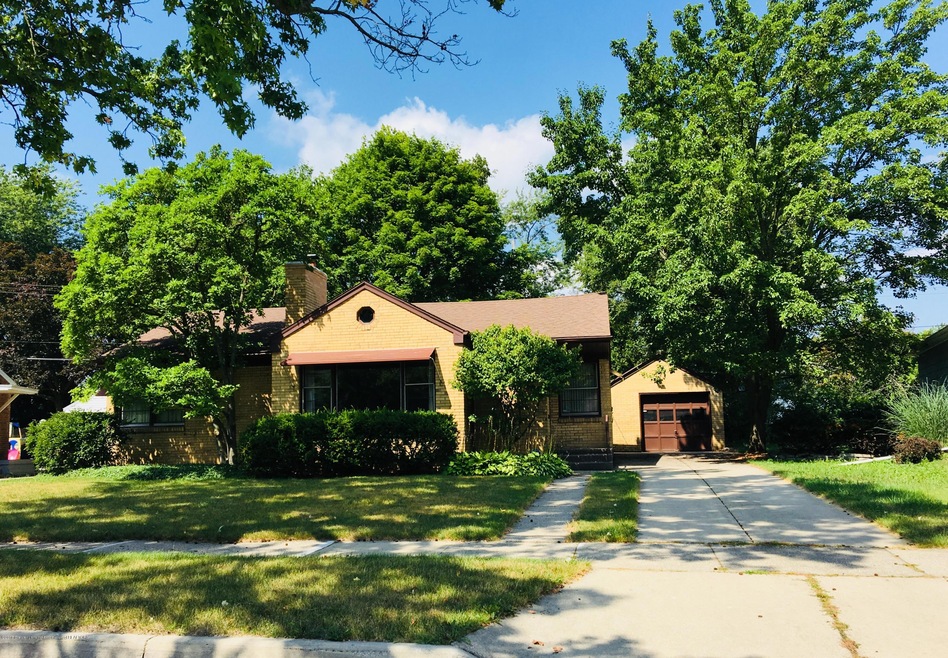 2400 Fairfax Rd, Lansing, MI 48910 - photo 1