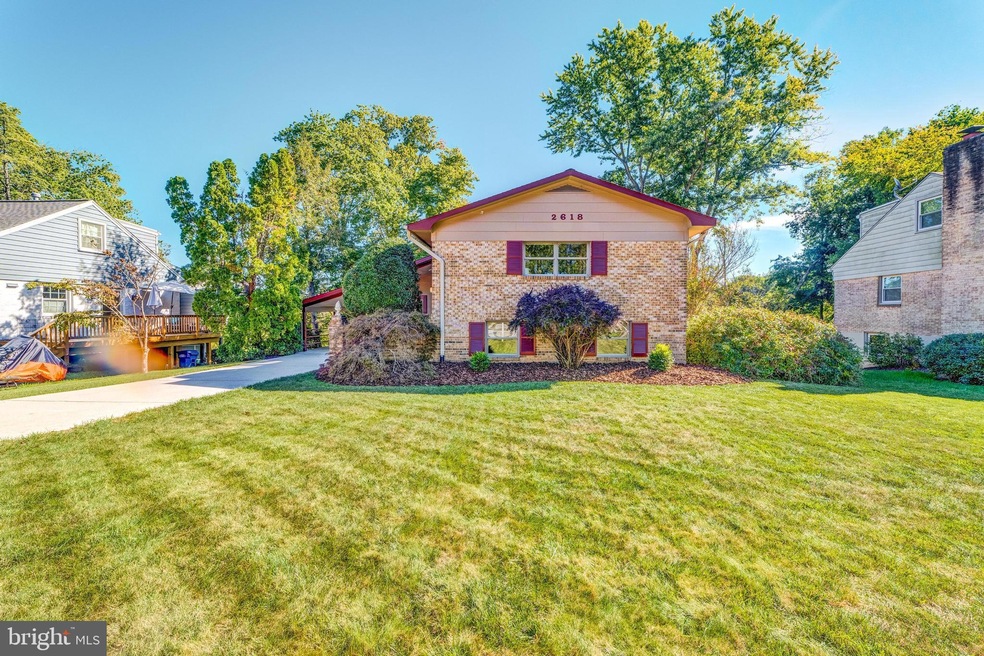 2618 Stirrup Ln, Alexandria, VA 22308 - photo 1