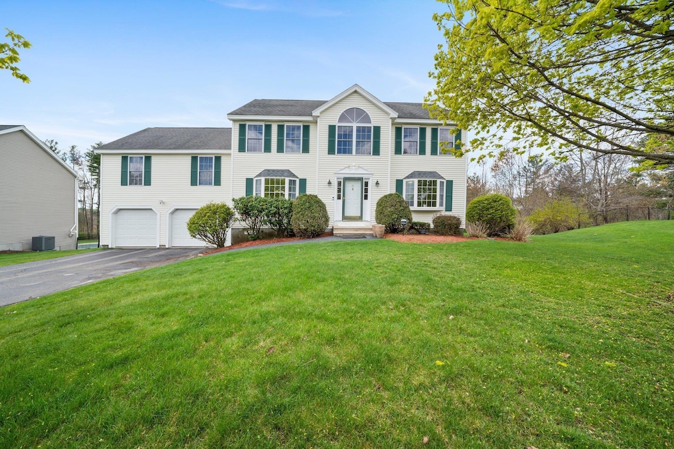 10 Sweet William Cir, Nashua, NH 03062 - photo 1