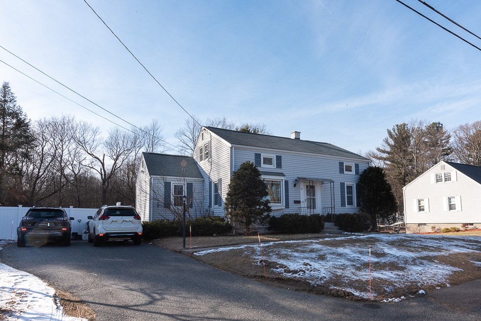 22 Hoover Rd, Northborough, MA 01532 - photo 1