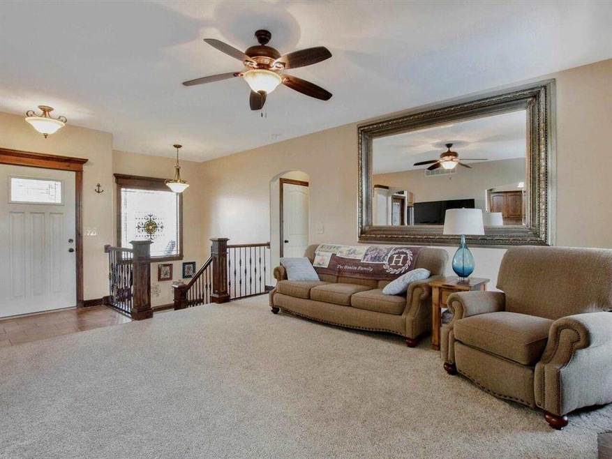 4890 N Emerald Ct, Maize, KS 67101 - photo 1