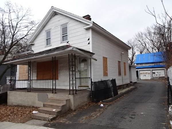 862 Worthington St, Springfield, MA 01105 - photo 1