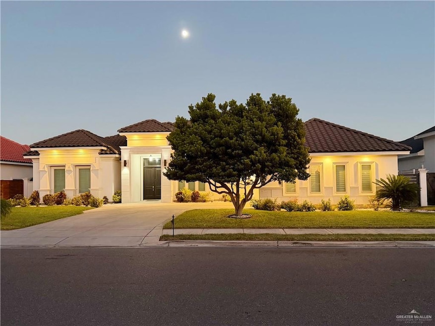 2818 Esmeralda St, Edinburg, TX 78539 - photo 1