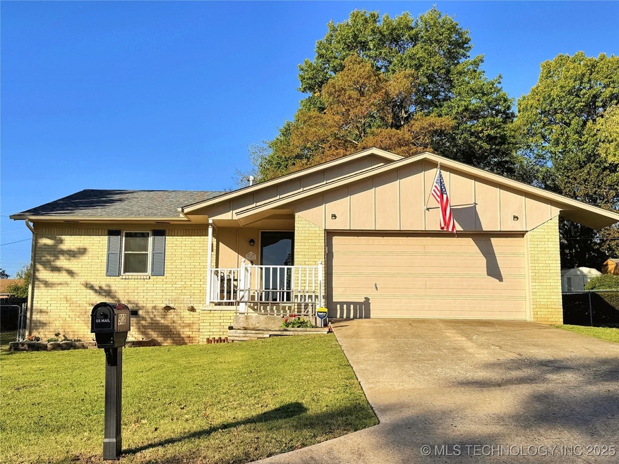 902 S Owens Ave, Tahlequah, OK 74464 - photo 1