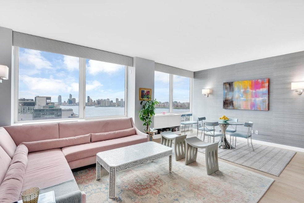 Sold $2,765,000 • Co-Listing Agent