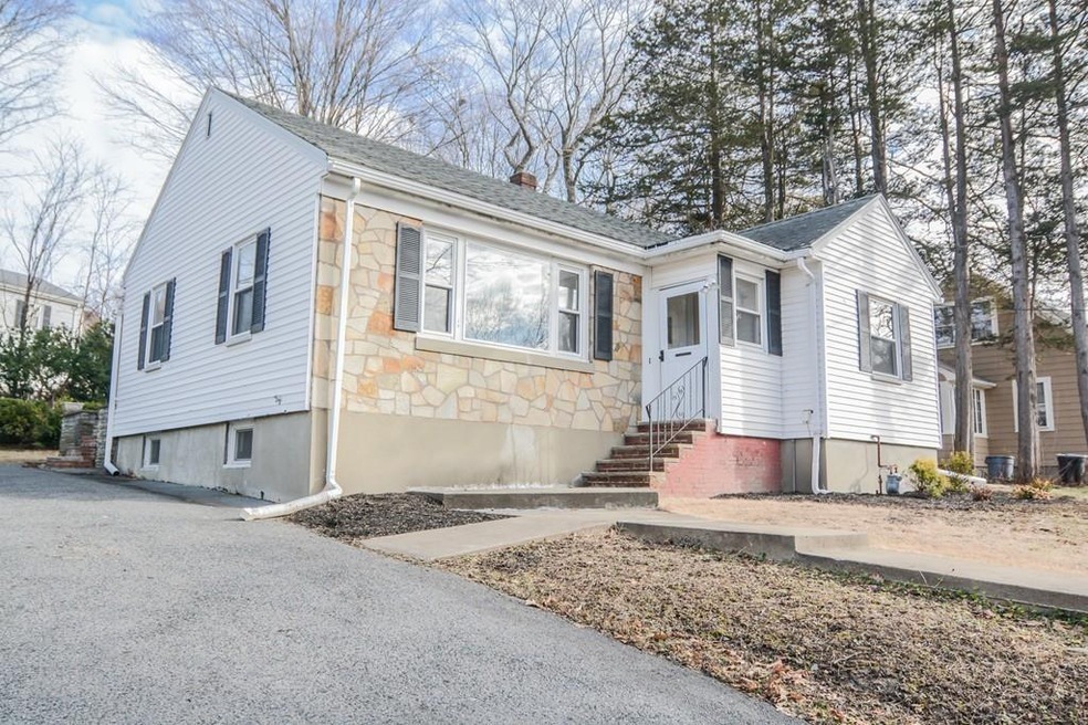 15 Skyline Rd, Hyde Park, MA 02136 - photo 1