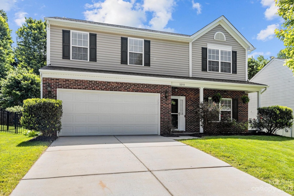 3253 Wicklow Ln, Clover, SC 29710 - photo 1