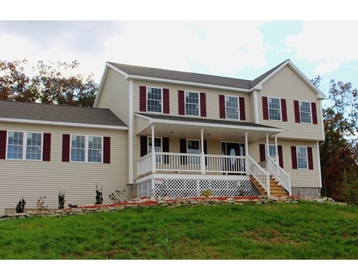 82 Eagle Dr, Dudley, MA 01571 - photo 1