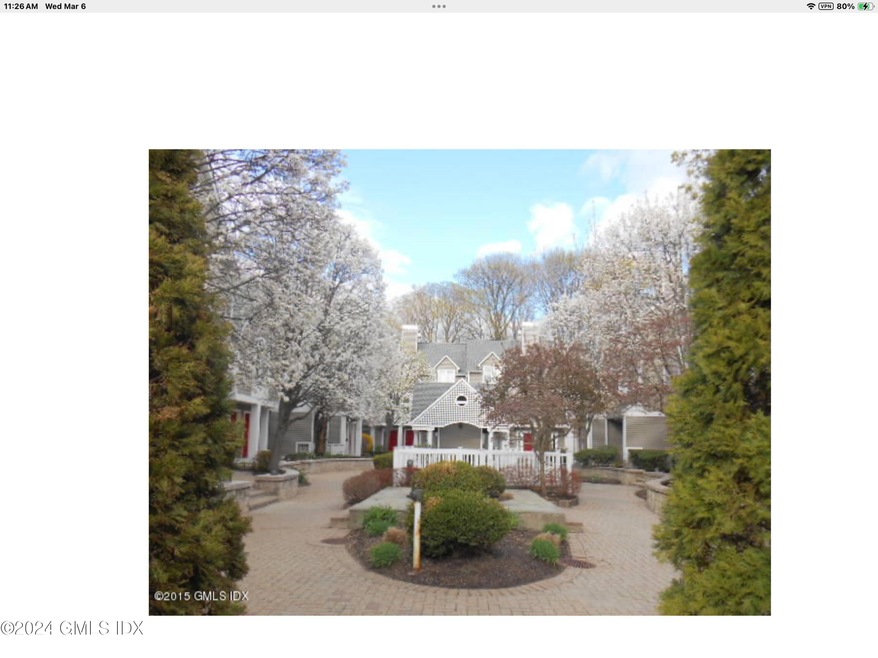 453 E Putnam Ave unit 3F, Cos Cob, CT 06807 - photo 1
