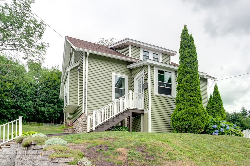 34 Kalmar St, Worcester, MA 01606 - photo 1