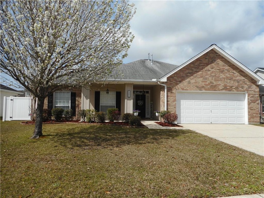 1005 Deborah Dr, Slidell, LA 70461 - photo 1