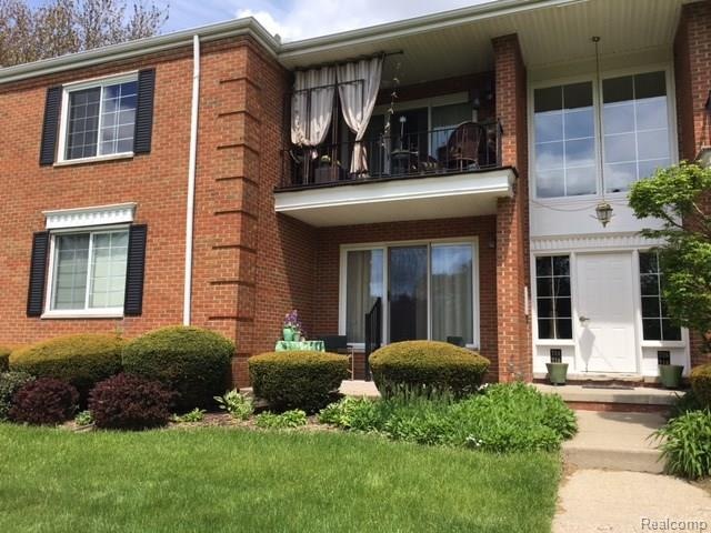 ATTRACTIVE GROUND FLOOR CONDO