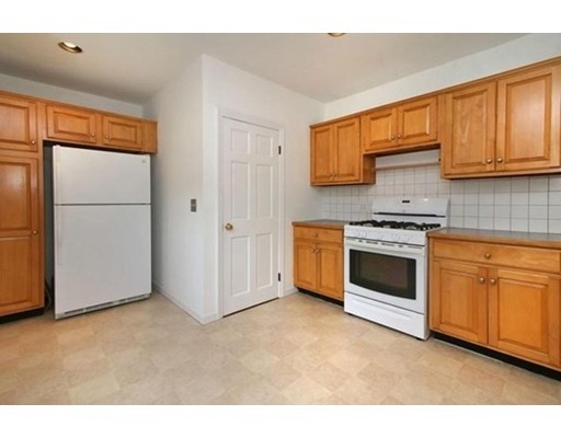 4 Tarleton Rd, West Roxbury, MA 02132 - photo 1