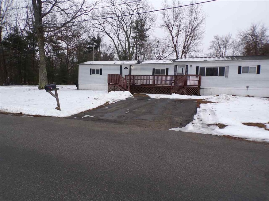 4 Janvrin Dr, Seabrook, NH 03874 - photo 1