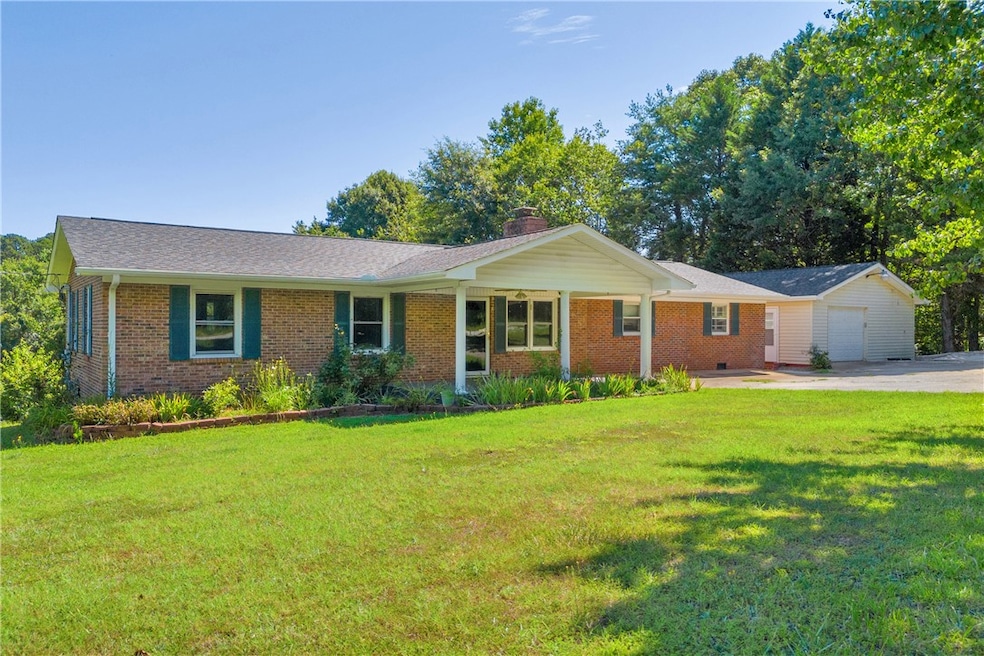 517 Fowler Rd, West Union, SC 29696 - photo 1