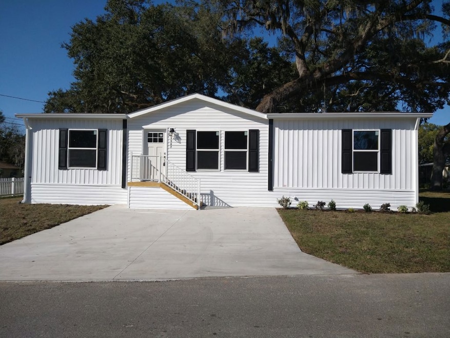 For Rent $1,442/month