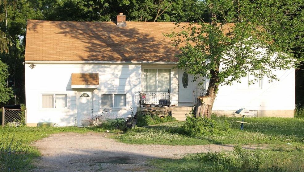 2235 COURTWRIGHT FRONT VIEW 2