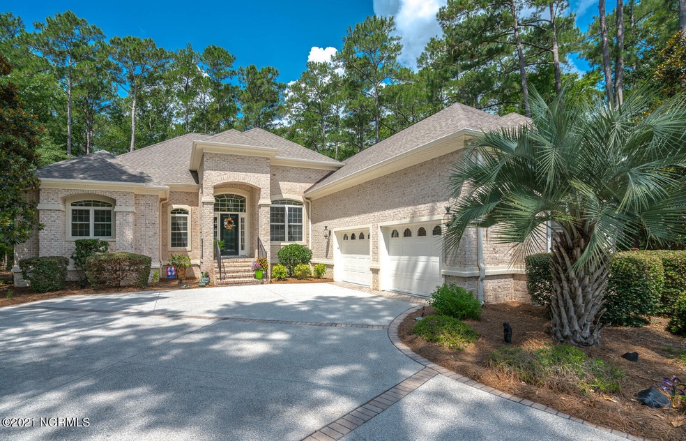 511 Cliffside Point SW, Ocean Isle Beach, NC 28469 - photo 1