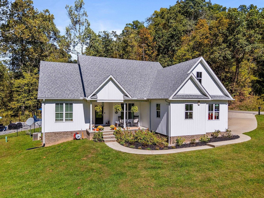 1320 Little Fudges Creek Rd, Barboursville, WV 25504 - photo 1