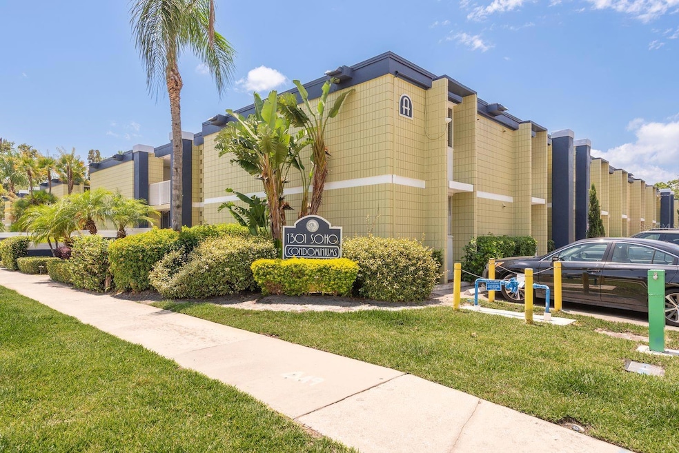 1301 S Howard Ave unit A9, Tampa, FL 33606 - photo 1