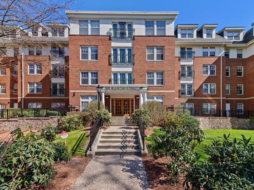 Monarch Condominiums unit 415, Brighton, MA 02135 - photo 1