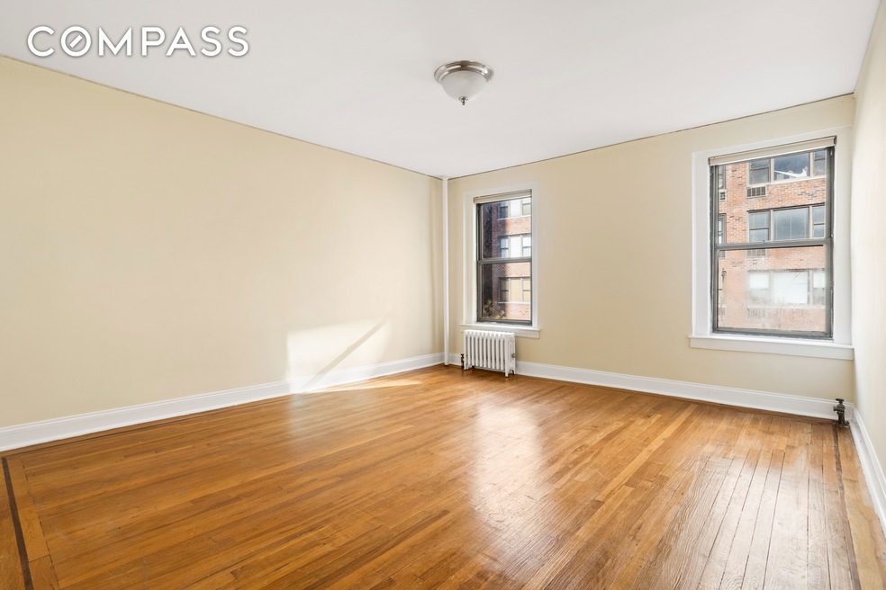 240 E 24th St unit 3 C, New York, NY 10010 - photo 1