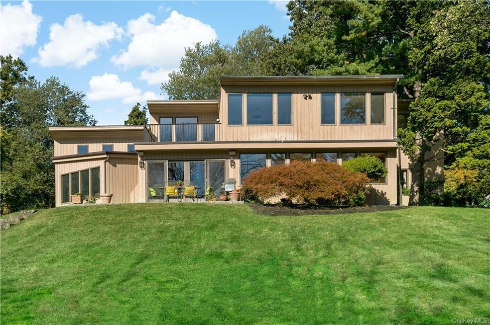 40 Hyatt Rd, Briarcliff Manor, NY 10510 - photo 1