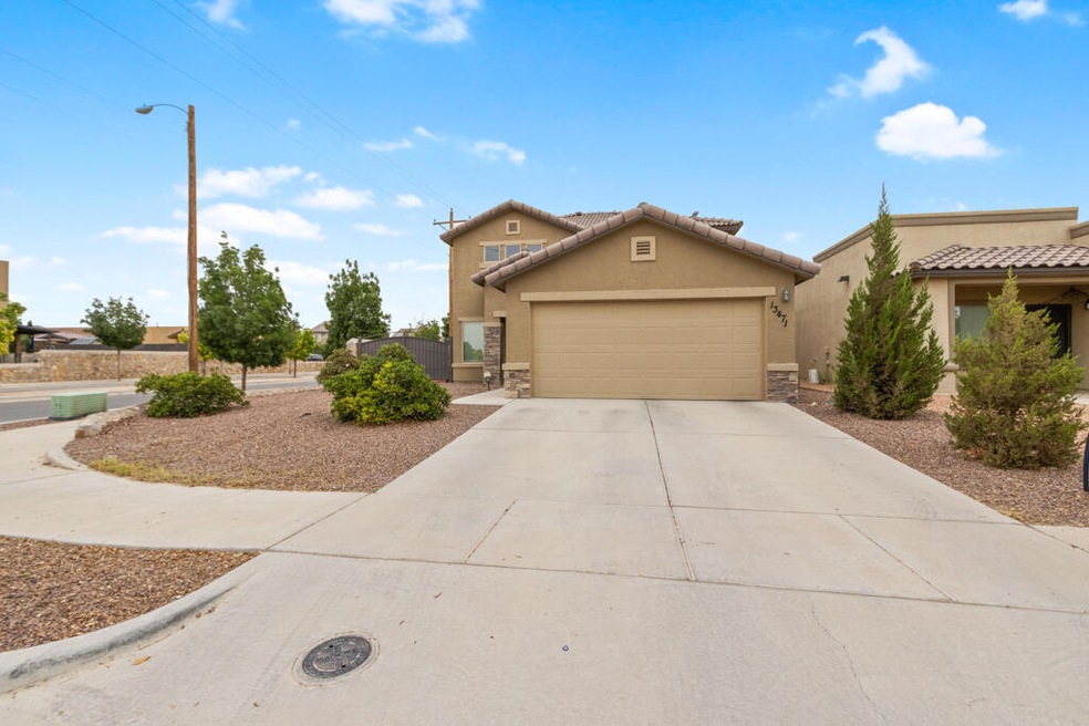 13471 Hazelwood St, Horizon City, TX 79928 - photo 1