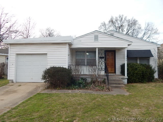 1709 Tower Dr, Ardmore, OK 73401 - photo 1