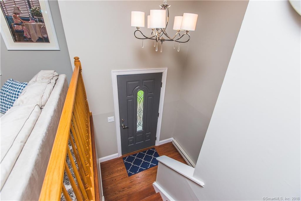 21 Willow Run, Brookfield, CT 06804 - photo 1