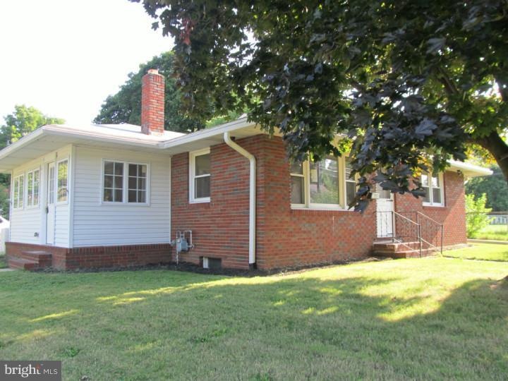 151 W Academy St, Clayton, NJ 08312 - photo 1