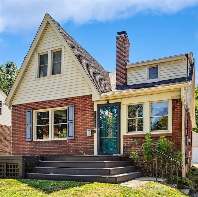 For Sale $290,000 • Co-Listing Agent