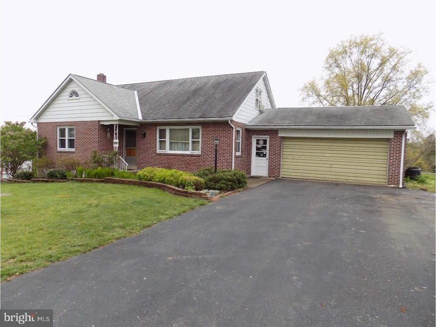1508 Oak Rd, Pennsburg, PA 18073 - photo 1