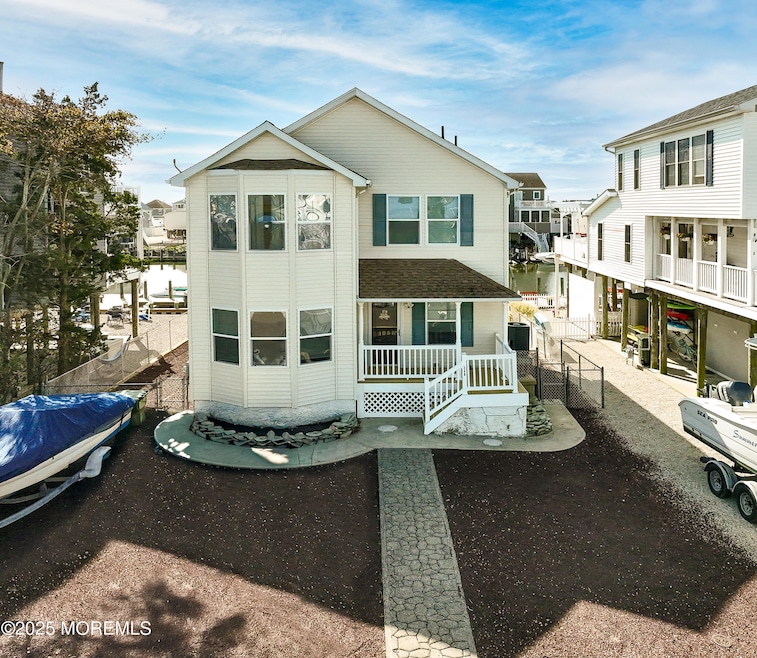 348 Kingfisher Rd, Tuckerton, NJ 08087 - photo 1