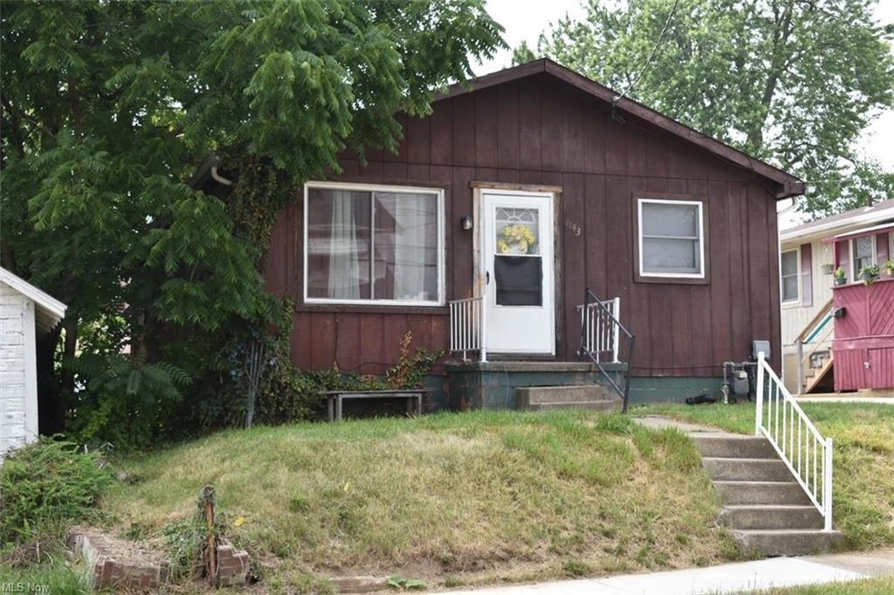 1143 Ardmore Ave SW, Canton, OH 44710 - photo 1