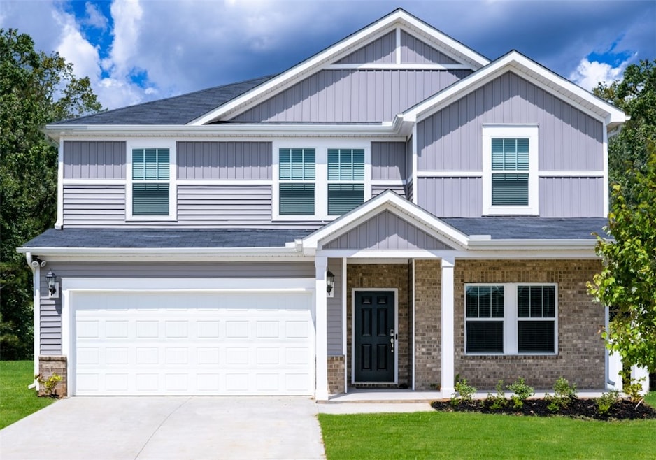 831 Penfold Pointe, Wellford, SC 29385 - photo 1