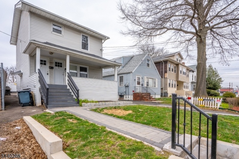 234 1/2 W 1st Ave, Roselle, NJ 07203 - photo 1