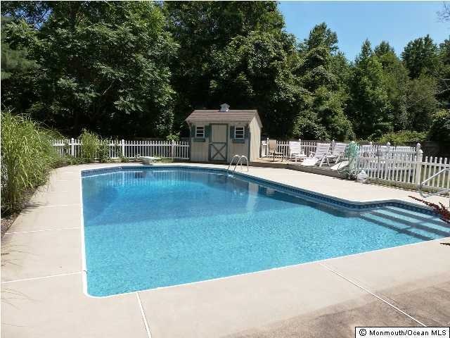 18 Orchard Ave W, Holmdel, NJ 07733 - photo 1