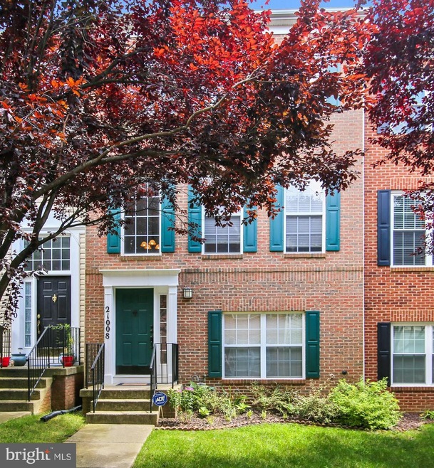 21008 Sojourn Ct, Germantown, MD 20876 - photo 1