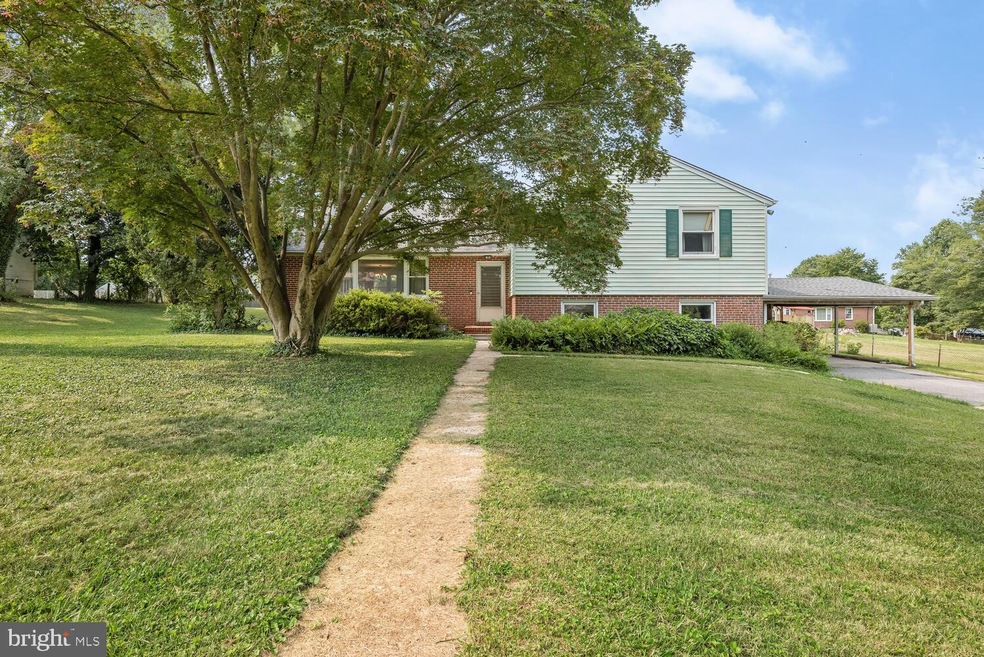 8613 Inwood Rd, Windsor Mill, MD 21244 - photo 1