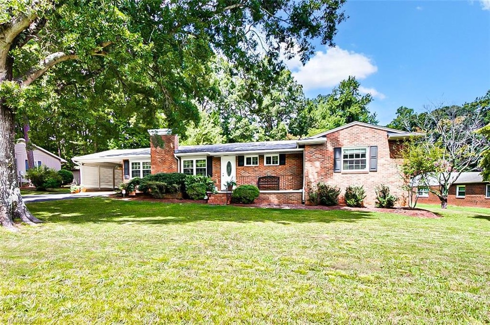 1836 Pine Grove Dr, Asheboro, NC 27205 - photo 1