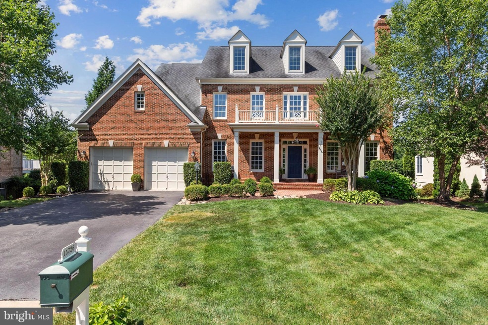 15726 Spyglass Hill Loop, Gainesville, VA 20155 - photo 1