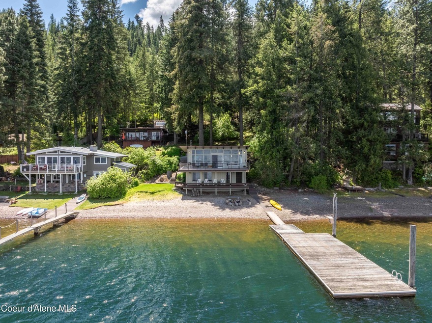 1013 E Merganser LN